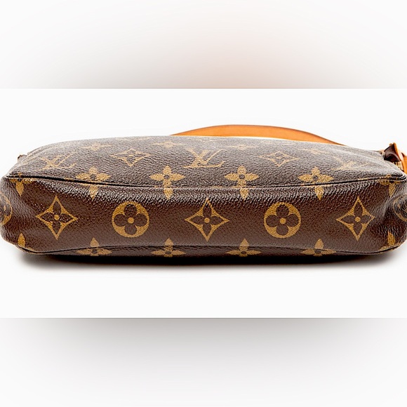 Louis Vuitton Pochette - Picture 3 of 10